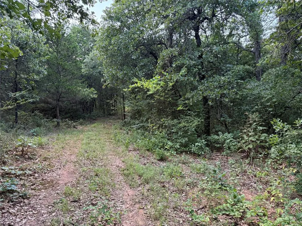 Photo 3 — 8000 Wister Lane, Oklahoma City, OK 73150