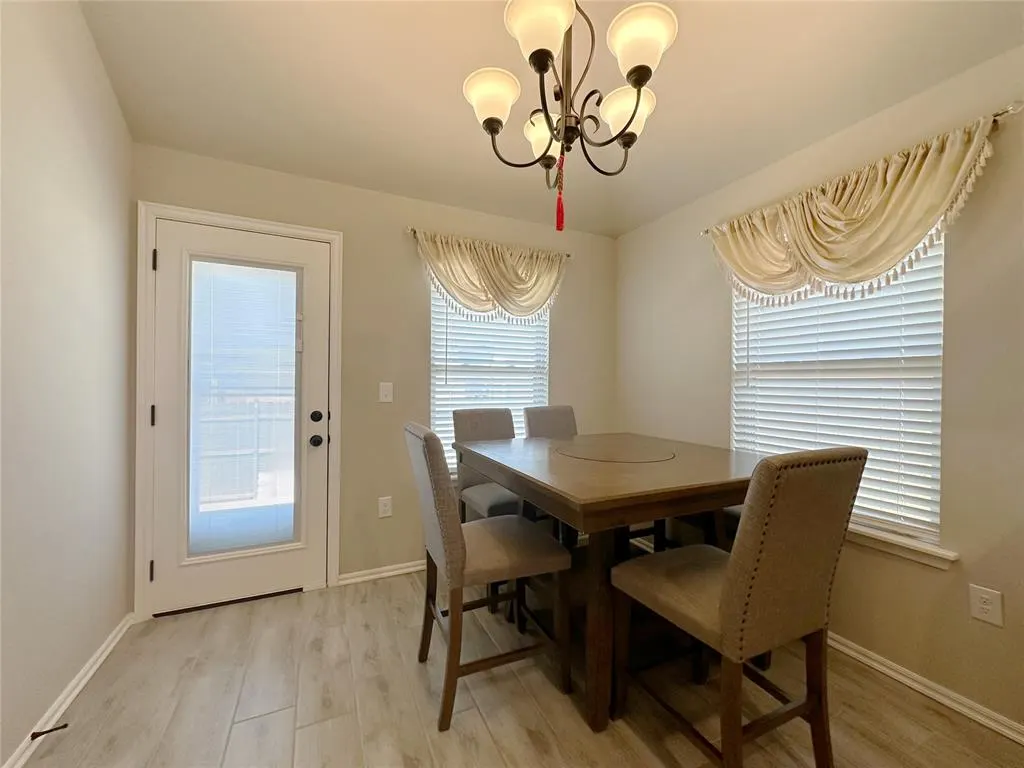 Photo 13 — 3813 Central Park Drive, Moore, OK 73160