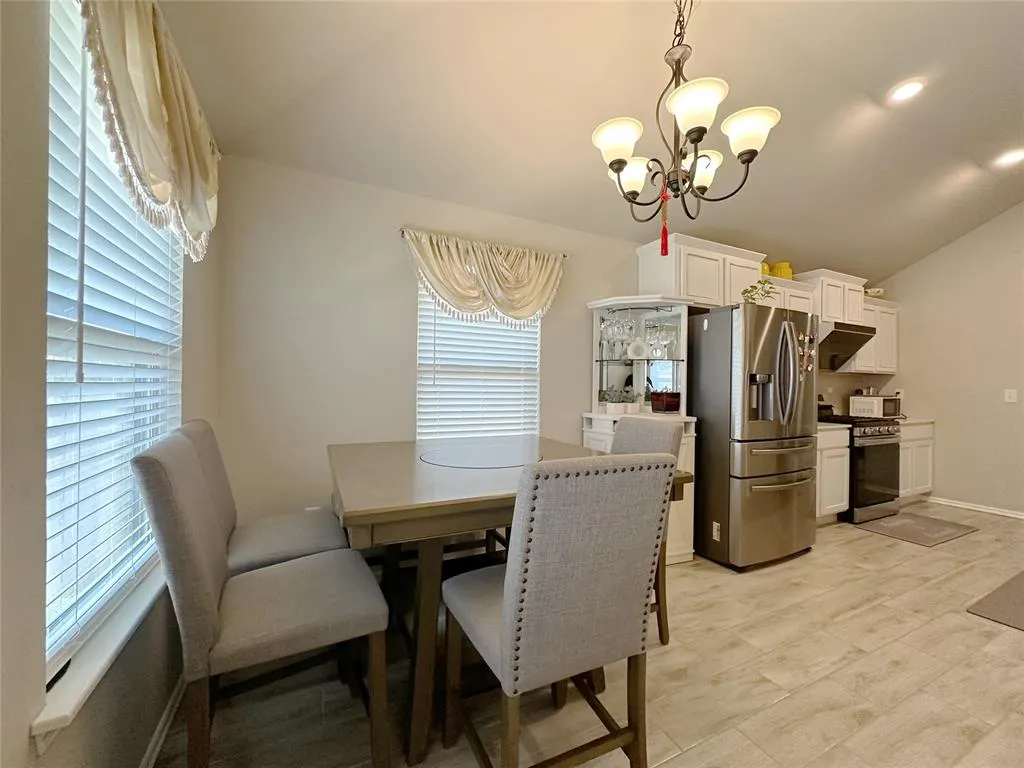 Photo 14 — 3813 Central Park Drive, Moore, OK 73160