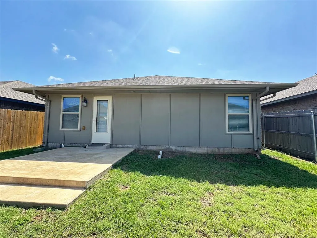 Photo 31 — 3813 Central Park Drive, Moore, OK 73160