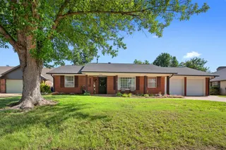 Sold home at 2604 NW 110th Street