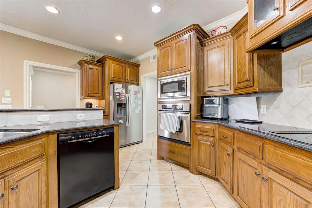 Photo 10 — 608 Trisha Lane, Norman, OK 73072