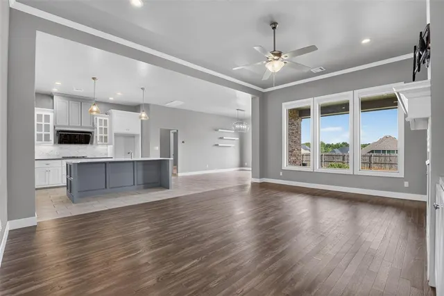 Photo 5 — 3032 Drake Crest Drive, Edmond, OK 73034
