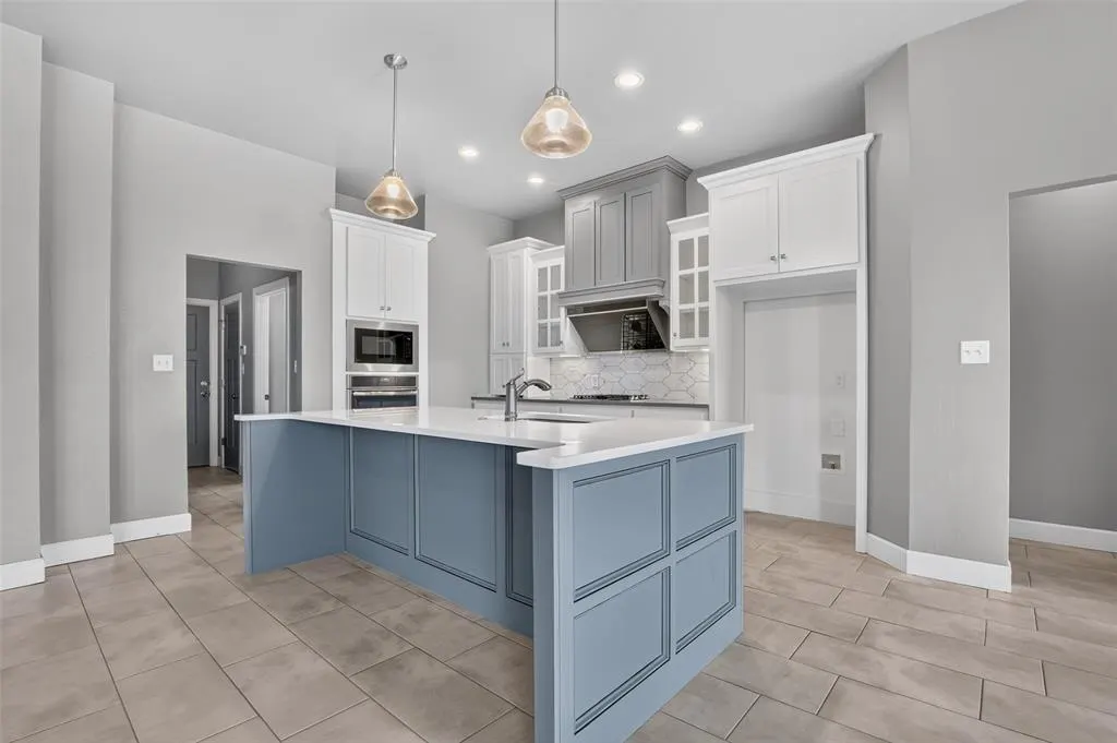 Photo 9 — 3032 Drake Crest Drive, Edmond, OK 73034
