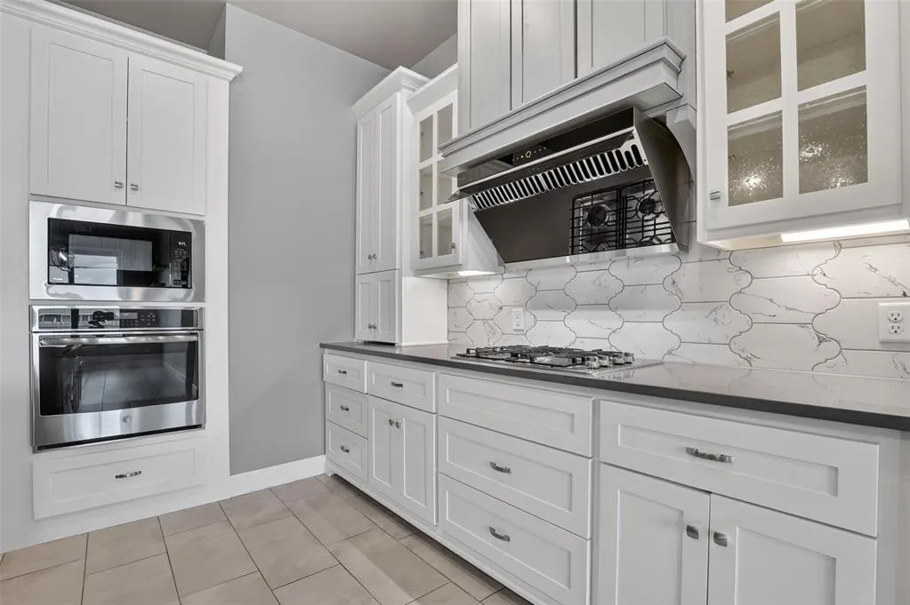 Photo 11 — 3032 Drake Crest Drive, Edmond, OK 73034