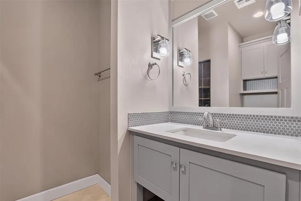 Photo 36 — 3032 Drake Crest Drive, Edmond, OK 73034