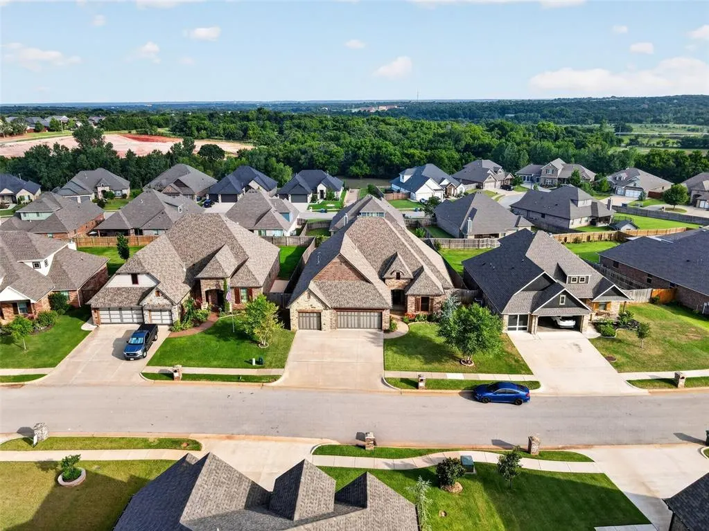 Photo 45 — 3032 Drake Crest Drive, Edmond, OK 73034