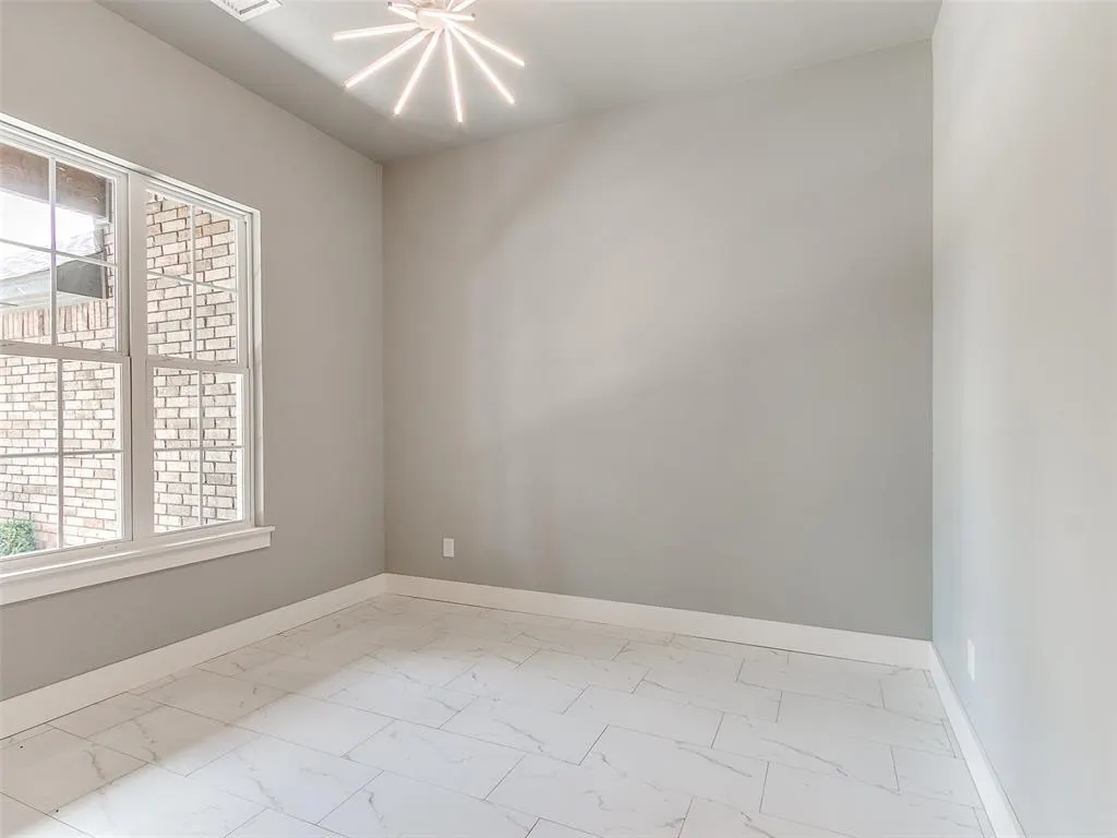 Photo 7 — 10121 St Patrick Drive, Midwest City, OK 73130