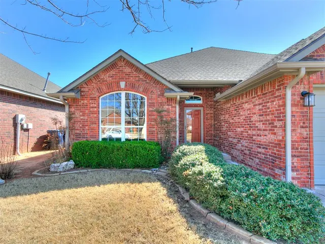 Photo 3 — 7412 NW 134th Street, Oklahoma City, OK 73142