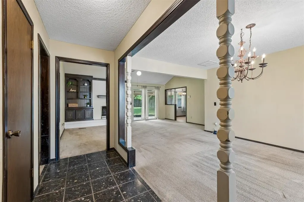 Photo 4 — 2624 NW 115th Street, Oklahoma City, OK 73120