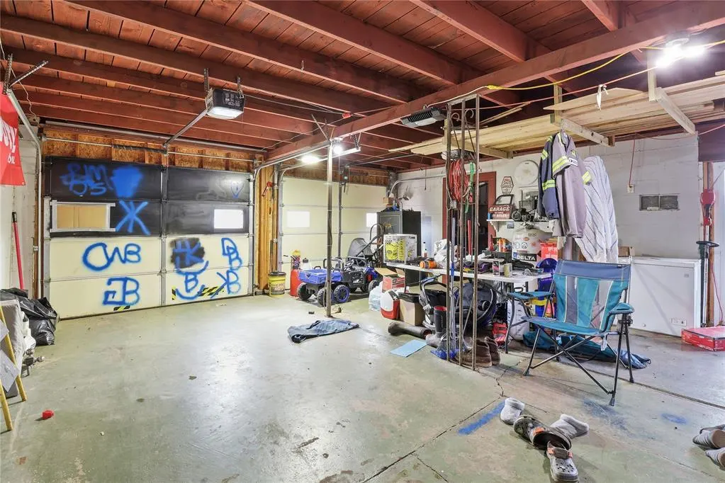 Photo 6 — 330 N Bailey Street, Hobart, OK 73651