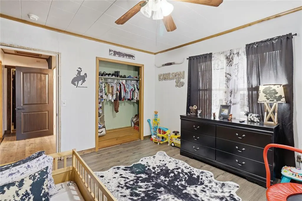 Photo 25 — 330 N Bailey Street, Hobart, OK 73651