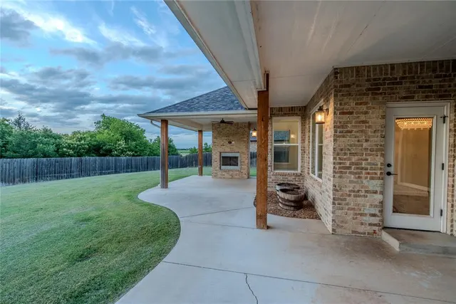 Photo 4 — 13529 Cobblestone Curve Road, Oklahoma City, OK 73142