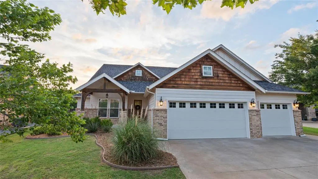 Photo 9 — 13529 Cobblestone Curve Road, Oklahoma City, OK 73142
