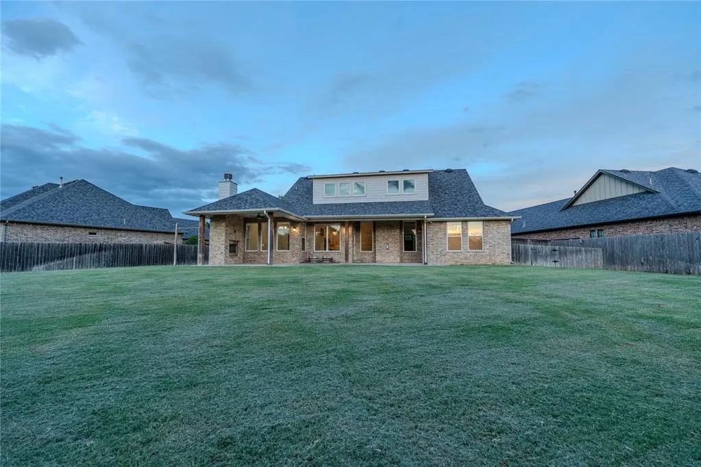 Photo 27 — 13529 Cobblestone Curve Road, Oklahoma City, OK 73142