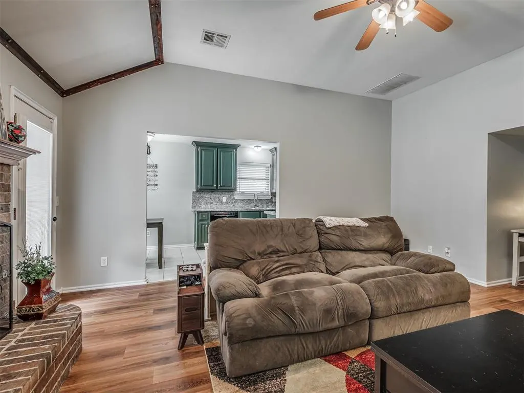 Photo 5 — 410 Harvest Hills, Harrah, OK 73045
