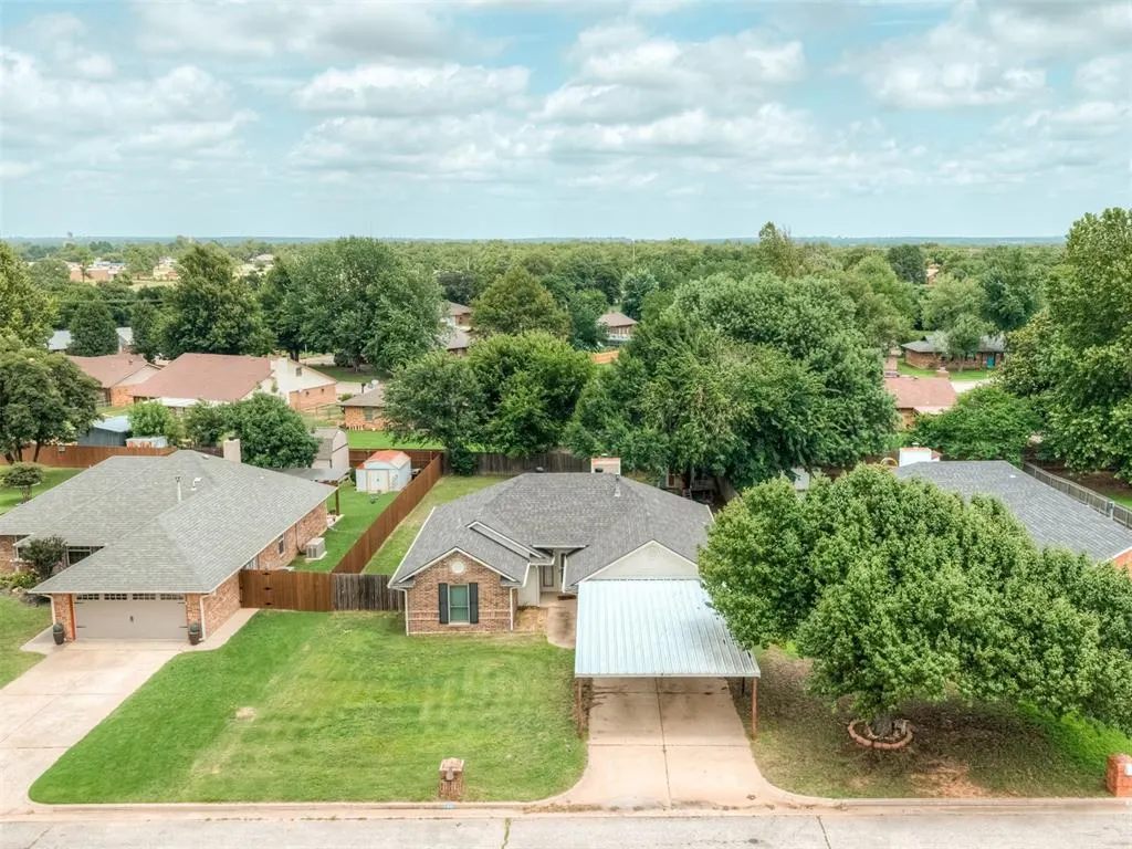 Photo 38 — 410 Harvest Hills, Harrah, OK 73045