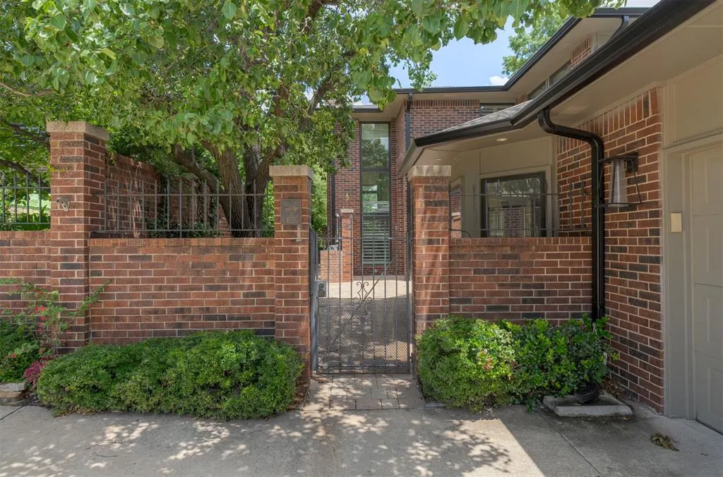 Photo 4 — 6206 Waterford Boulevard 65, Oklahoma City, OK 73118