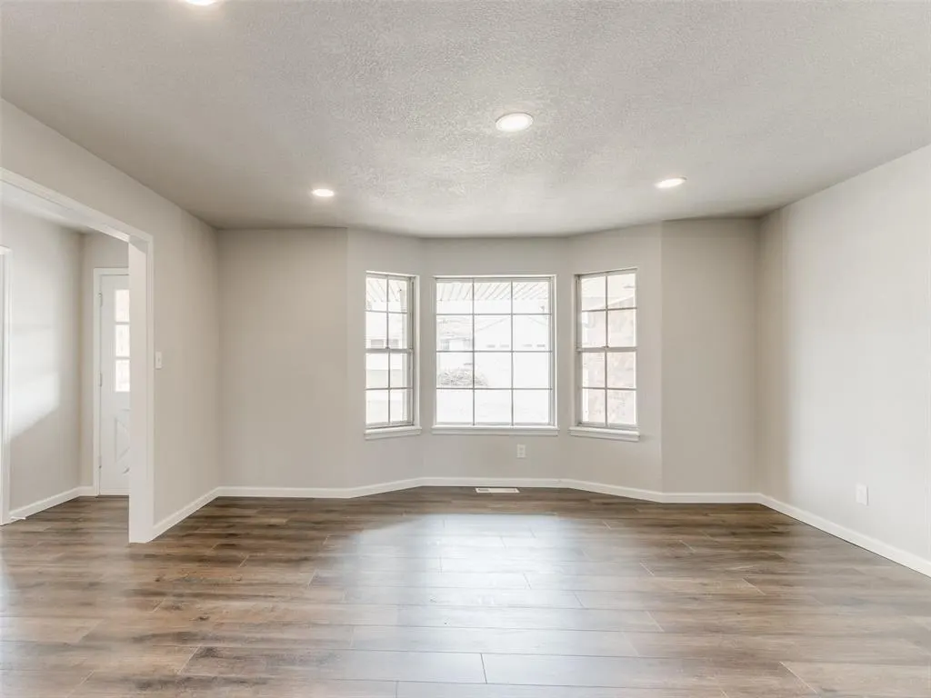 Photo 3 — 4019 NW 58th Street, Oklahoma City, OK 73112