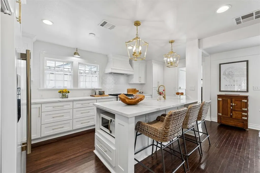 Photo 9 — 643 Okmulgee Street, Norman, OK 73071