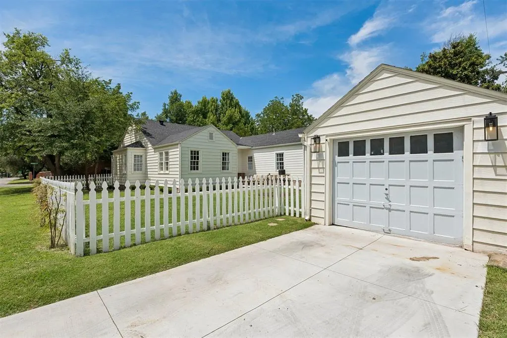 Photo 36 — 643 Okmulgee Street, Norman, OK 73071