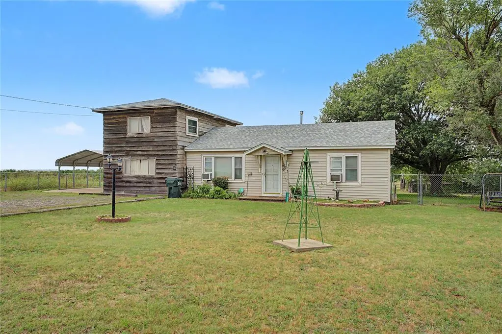Photo 4 — 15655 Sooner Avenue, Maysville, OK 73057