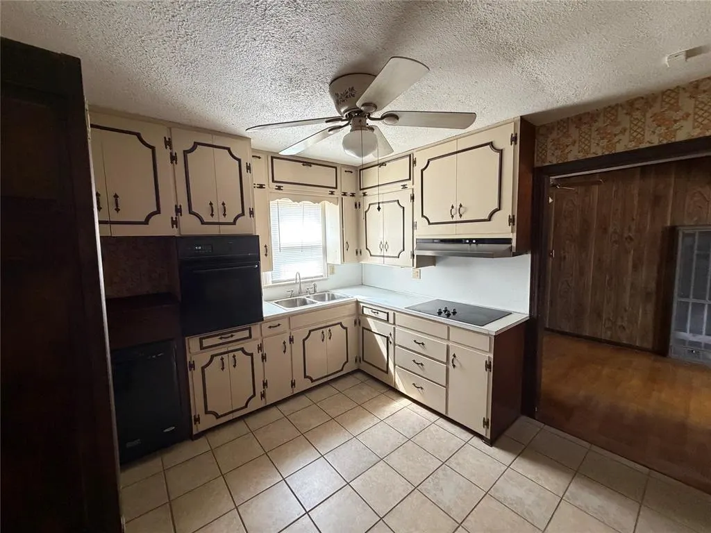 Photo 23 — 15655 Sooner Avenue, Maysville, OK 73057