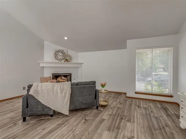 Photo 4 — 321 Timberwind Road, Edmond, OK 73034