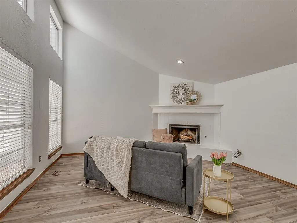 Photo 5 — 321 Timberwind Road, Edmond, OK 73034
