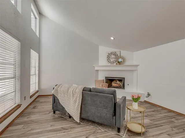 Photo 5 — 321 Timberwind Road, Edmond, OK 73034