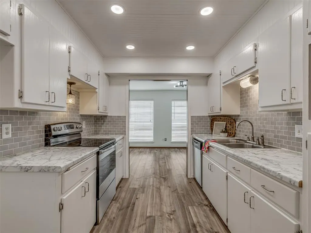 Photo 13 — 321 Timberwind Road, Edmond, OK 73034