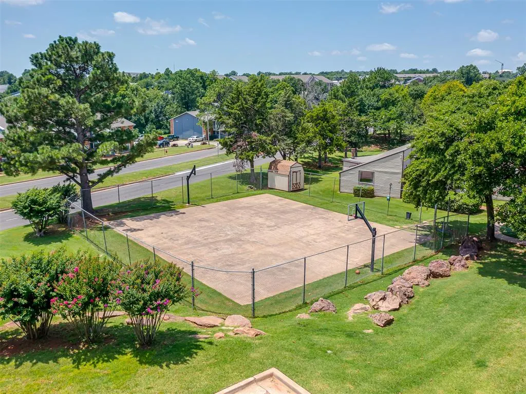 Photo 39 — 321 Timberwind Road, Edmond, OK 73034