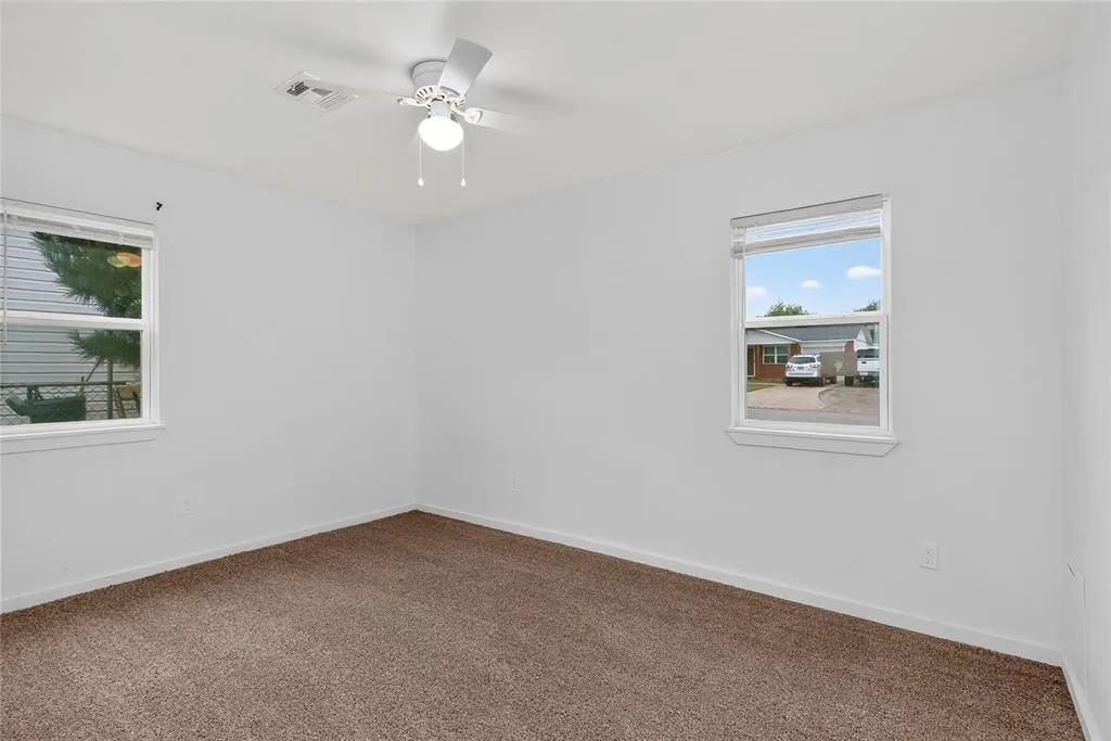 Photo 21 — 208 Maple Street, Elgin, OK 73538