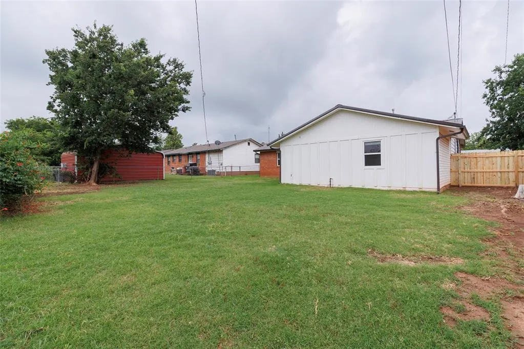 Photo 31 — 208 Maple Street, Elgin, OK 73538