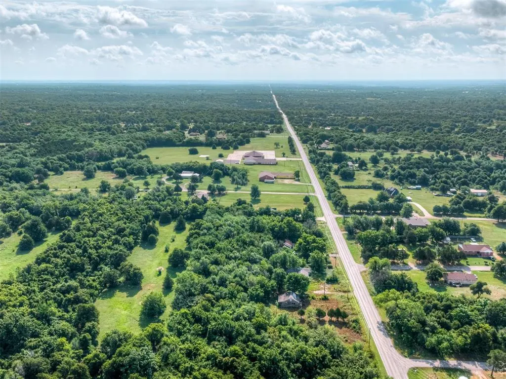 Photo 4 — 10117 NE 36th Street, Spencer, OK 73084