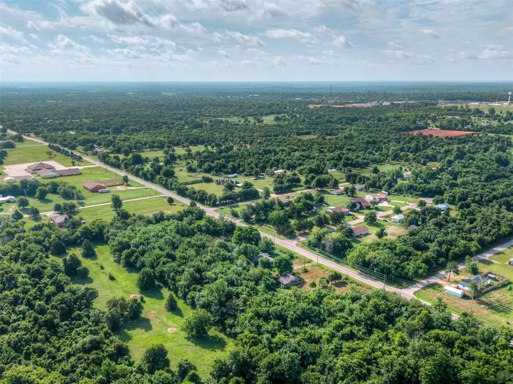 Photo 5 — 10117 NE 36th Street, Spencer, OK 73084