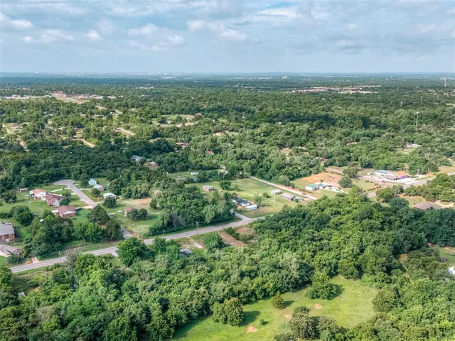 Photo 7 — 10117 NE 36th Street, Spencer, OK 73084