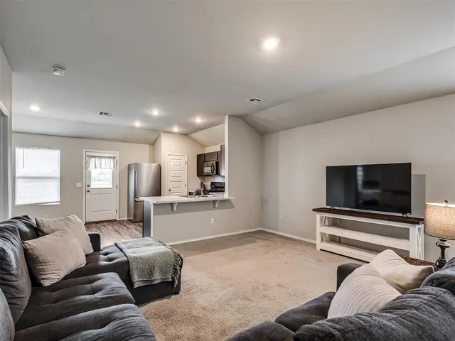 Photo 6 — 1410 Madison Avenue, Shawnee, OK 74804