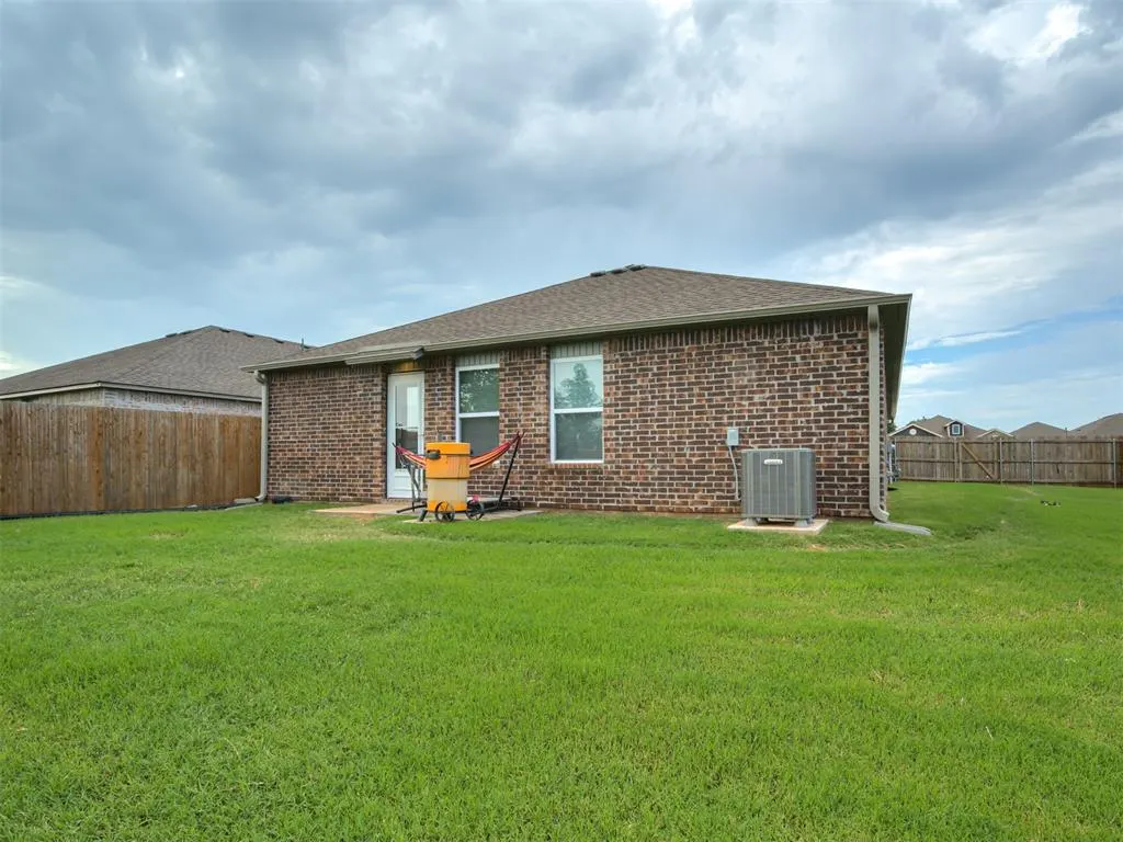 Photo 29 — 1410 Madison Avenue, Shawnee, OK 74804