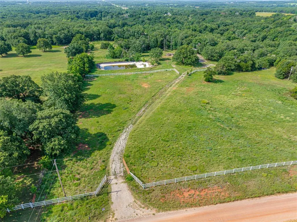Photo 2 — 343129 E 1020 Road, Meeker, OK 74855
