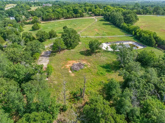 Photo 7 — 343129 E 1020 Road, Meeker, OK 74855