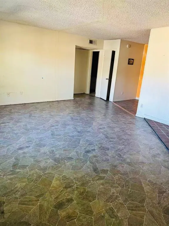 Photo 3 — 401 SE 12th Avenue 143, Norman, OK 73071