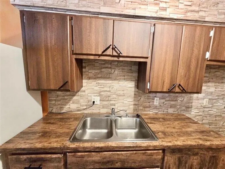 Photo 5 — 401 SE 12th Avenue 143, Norman, OK 73071