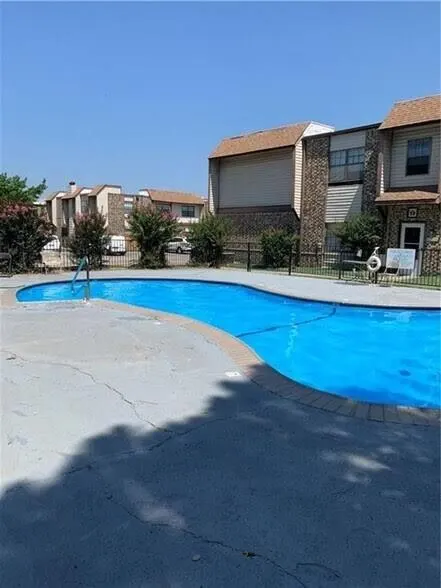 Photo 9 — 401 SE 12th Avenue 143, Norman, OK 73071