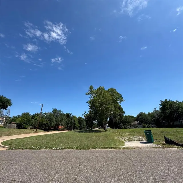 Front exterior — 1935 NW 27th Street, Oklahoma City, OK 73106
