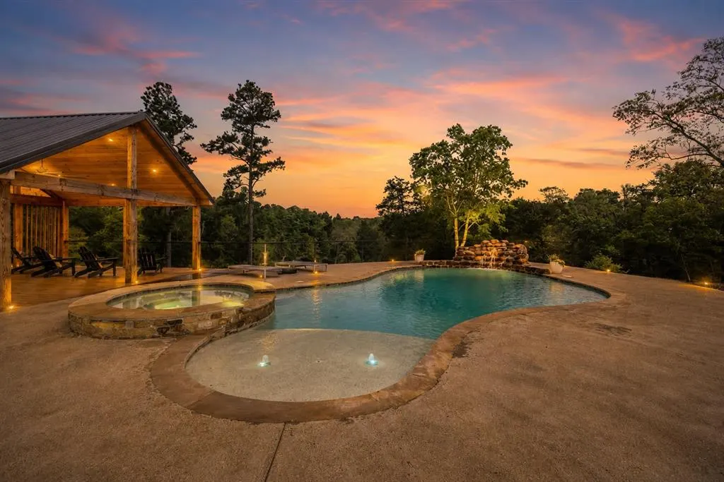 Photo 3 — 499 Glover River Road, Broken Bow, OK 74728