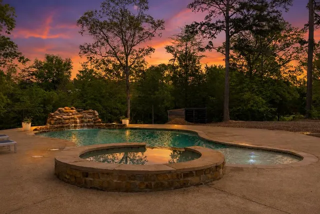 Photo 4 — 499 Glover River Road, Broken Bow, OK 74728