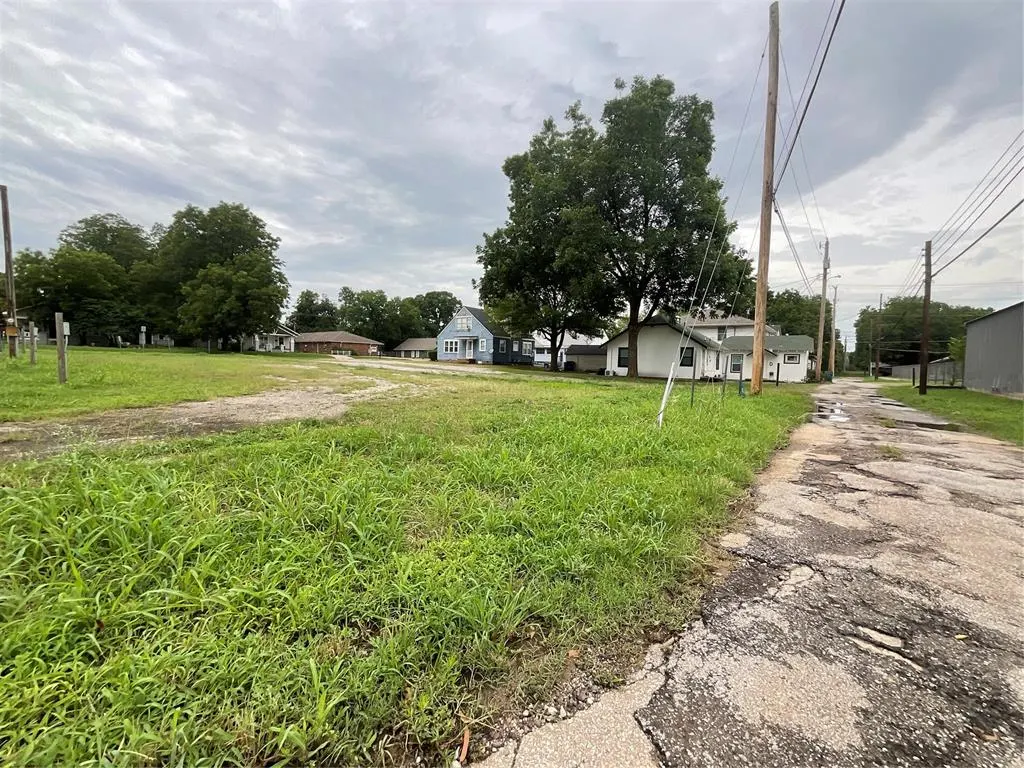Photo 5 — 0000000 E E 4th Ave & Lowry St Avenue, Stillwater, OK 74074