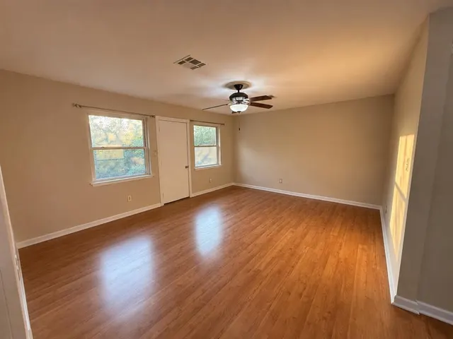 Photo 3 — 713 Juniper Avenue, Midwest City, OK 73130