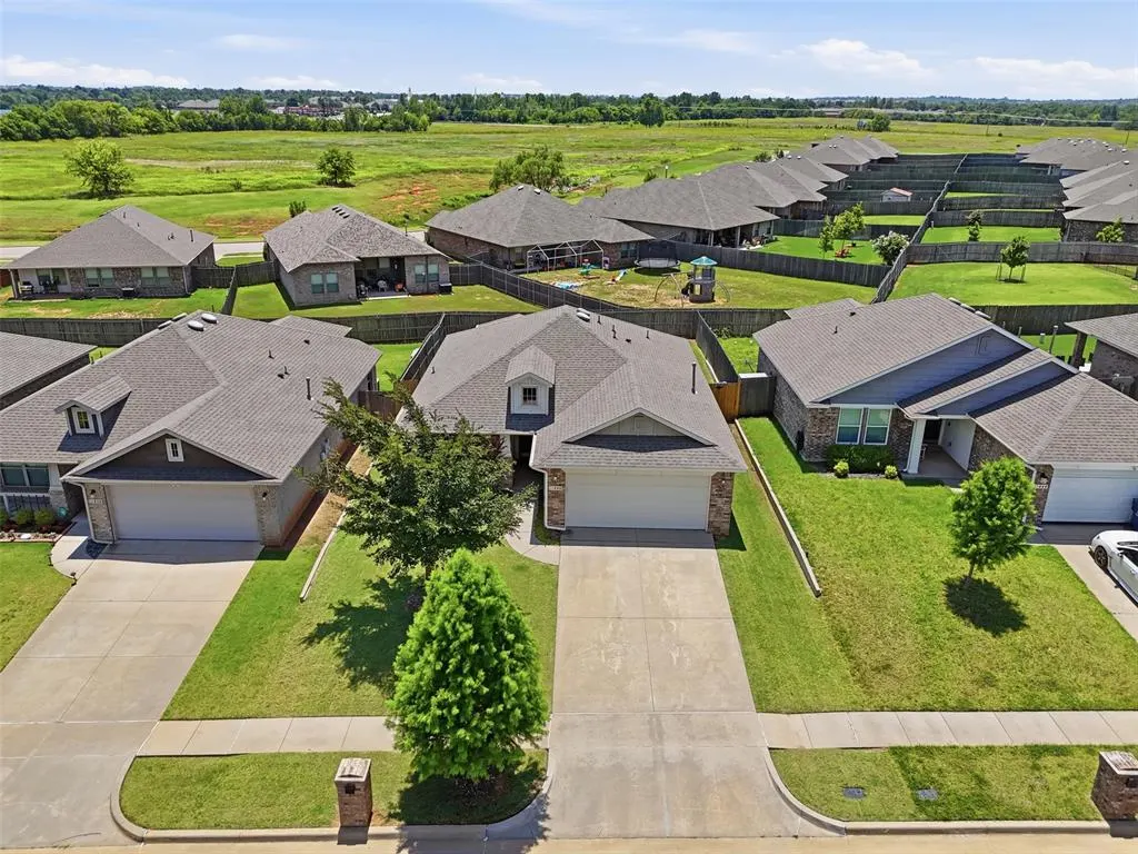 Photo 3 — 11440 NW 129th Street, Piedmont, OK 73078